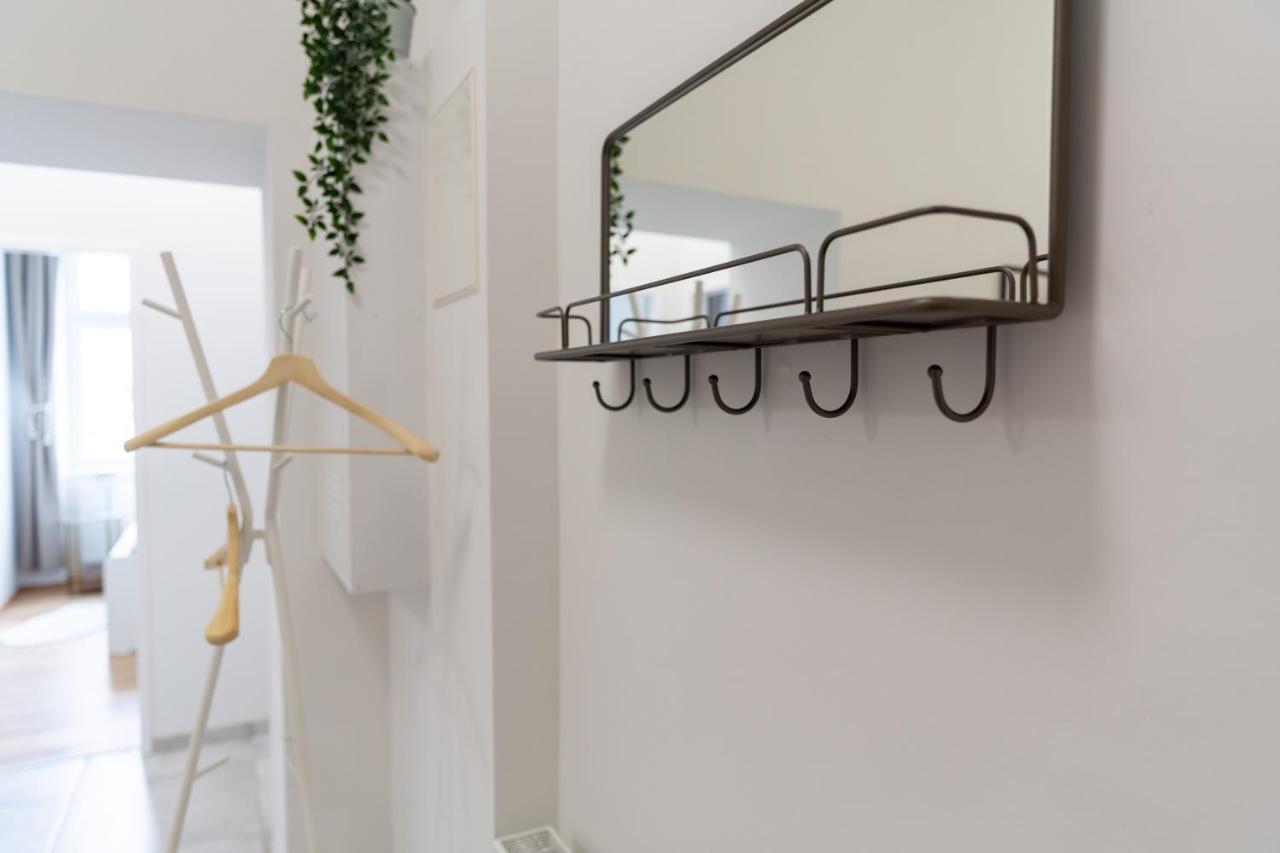 Cozy, Generous City Apartment - 10 Min To City-Centre - Contactless 24H Check-In Wien Eksteriør bilde